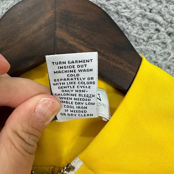 Carmen Marc Valvo Top Womens 3X Yellow 1/2 Zipper Accent Flowy Feminine Boho - Picture 3 of 6